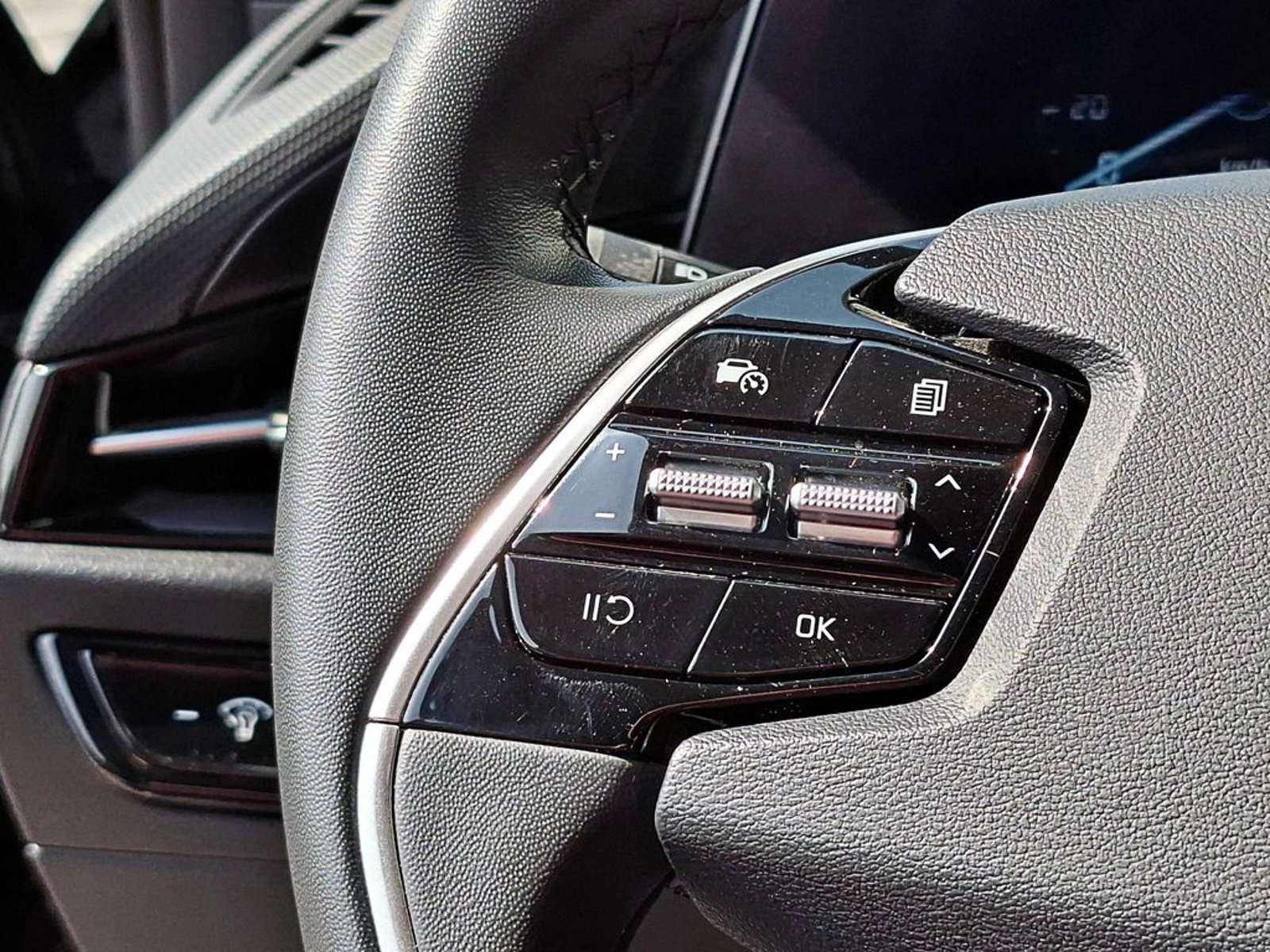 KIA NIRO HEV 1.6 AT 2024 - Imagen 12 de 15