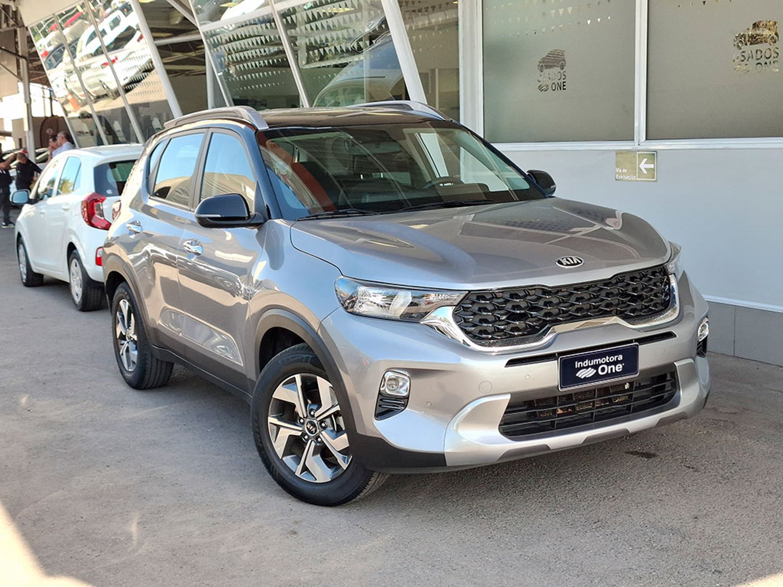 Kia SONET EX 1.5L 6MT FULL 2022 - Foto 3 de 20
