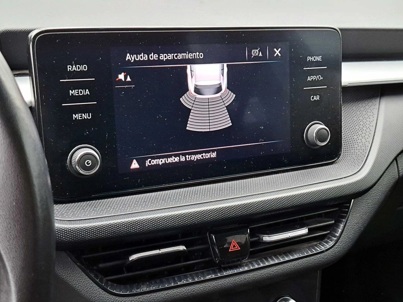 Skoda FABIA TSI 1.0 2023 - Imagen 17 de 19