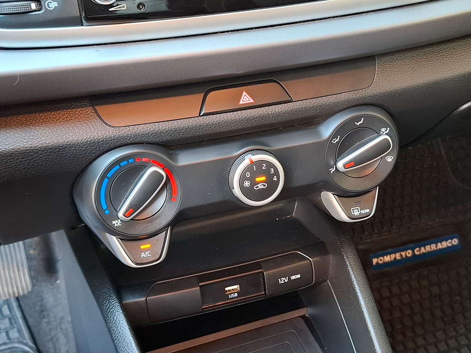 KIA RIO 5 LX 1.4L 6MT RI 2024 - Imagen 16 de 20