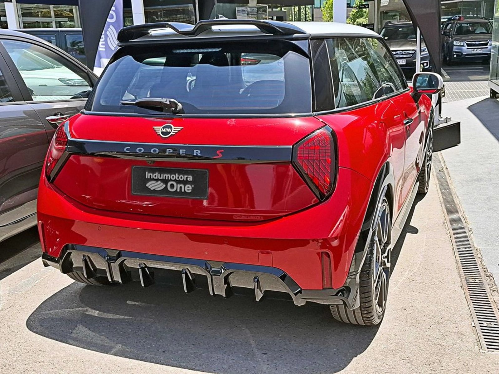 Mini COOPER S 2.0T JCW PKG AT 2025 - Foto 5 de 14
