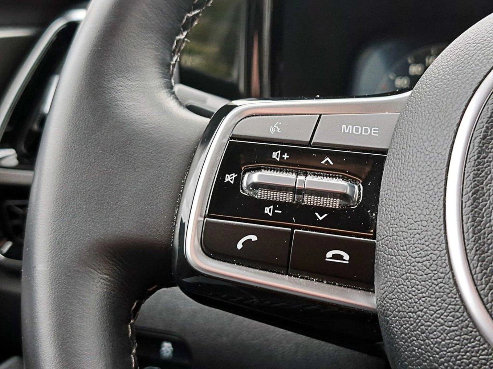Kia SORENTO 2.5 EX GSL 2WD AT6 5P 2023 - Imagen 13 de 17