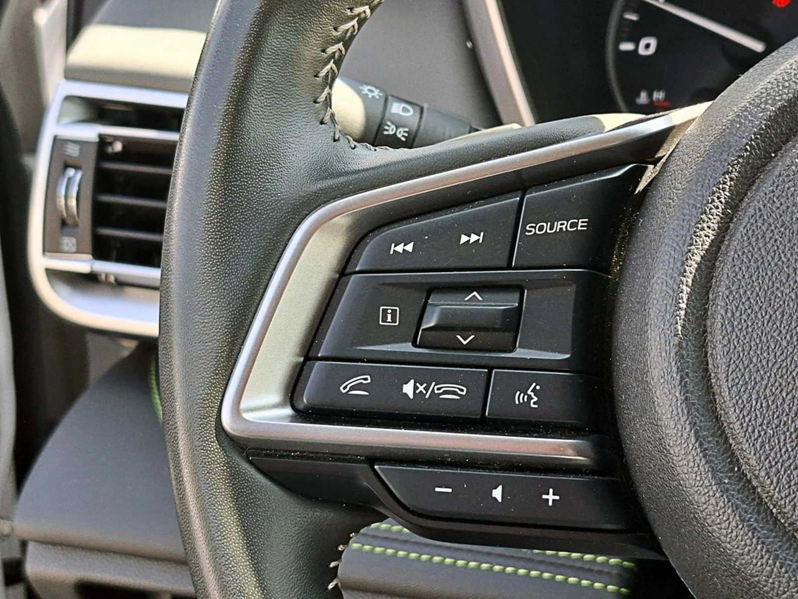 Subaru OUTBACK 2.5 AWD CVT AT 5P FIELD EDITION 2024 - Imagen 15 de 19