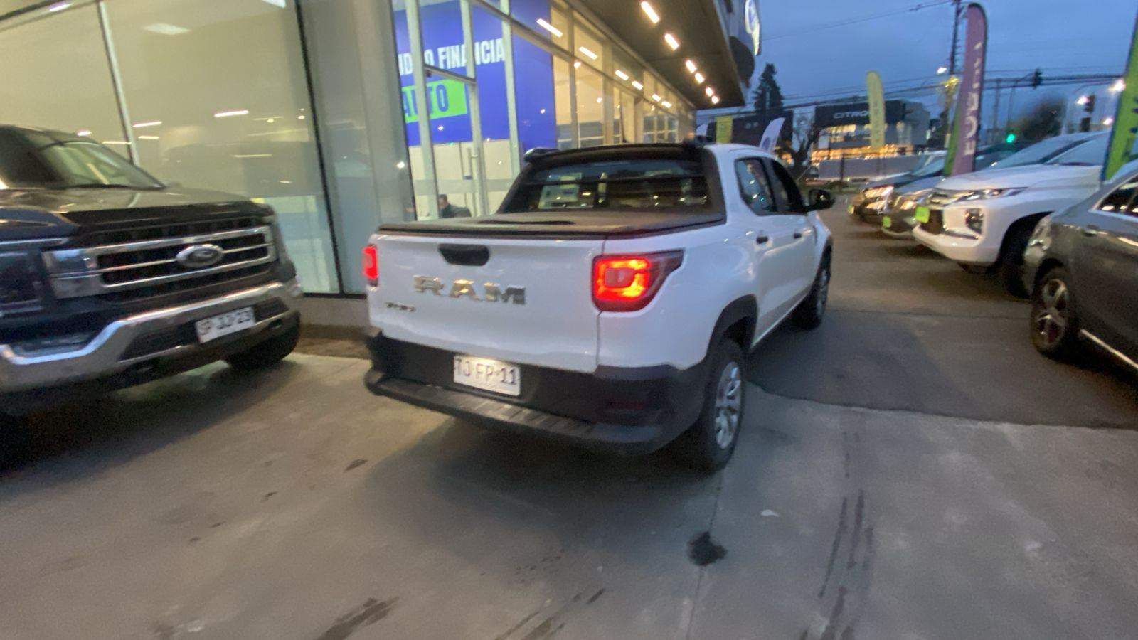Ram 700 1.3 Slt 4x2 Dob. Cab. Mt 4p 2024 - Foto 4 de 8