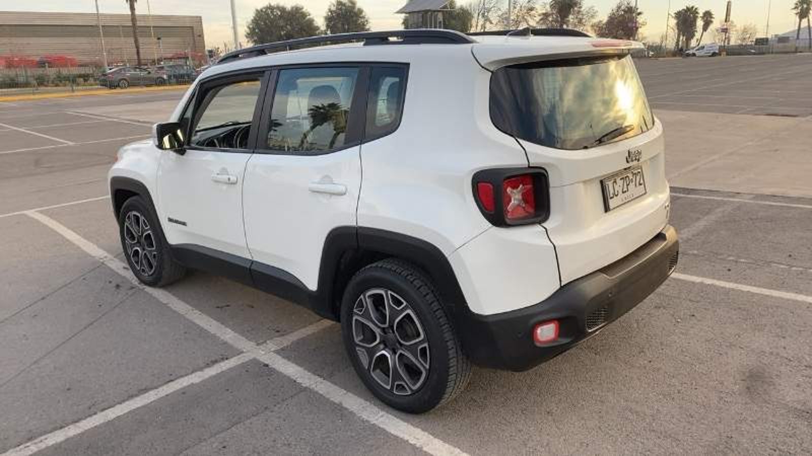 Jeep Renegade 1.8 Longitud 4x2 At 5p 2019 - Imagen 7 de 8