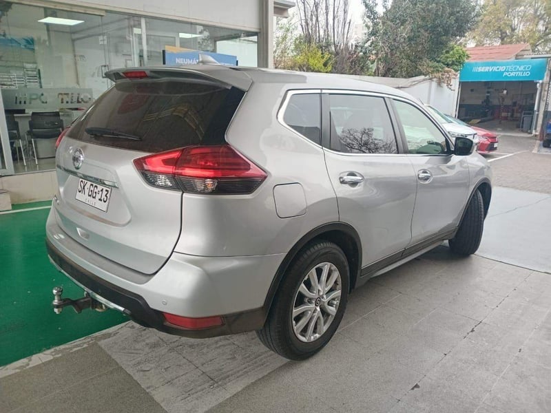 Nissan X-trail 2.5 Sense 4x2 2row Cvt At 5p 2023 - Imagen 4 de 5