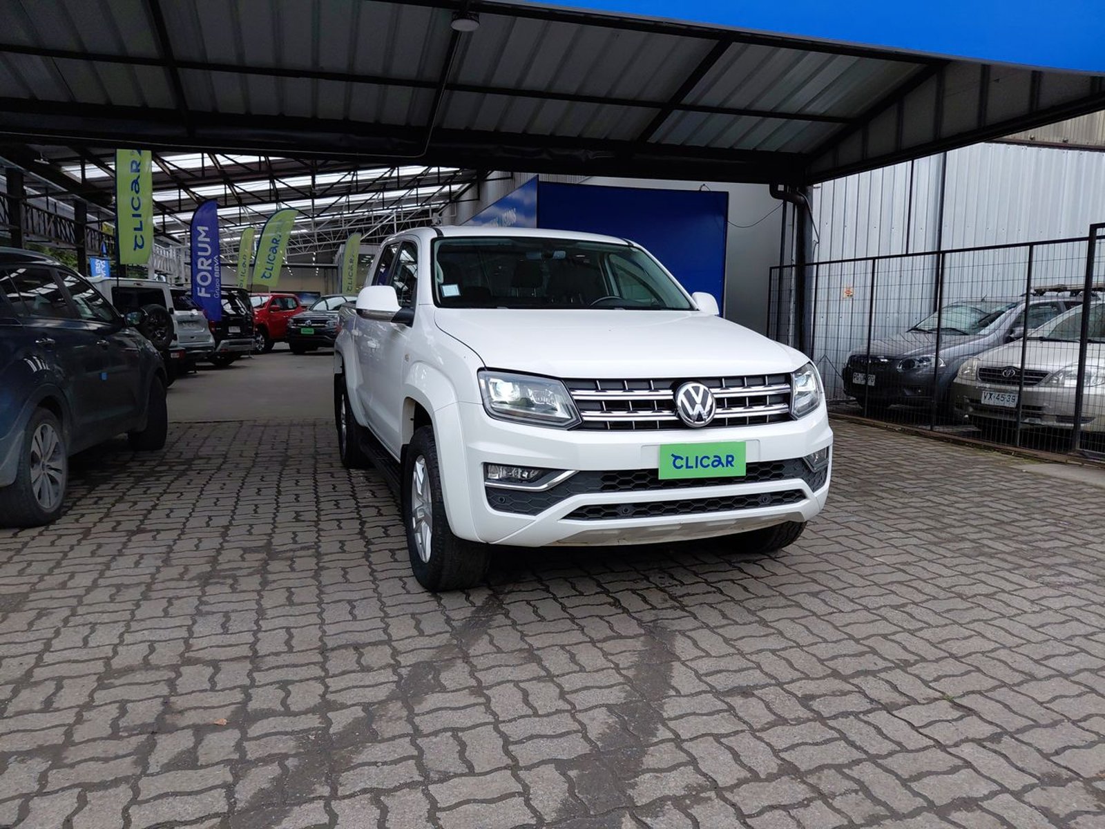 Volkswagen Amarok 2.0 Highline Diesel 4motion 4x4 Dob. Cab. At 4p 2023 - Foto 4 de 8