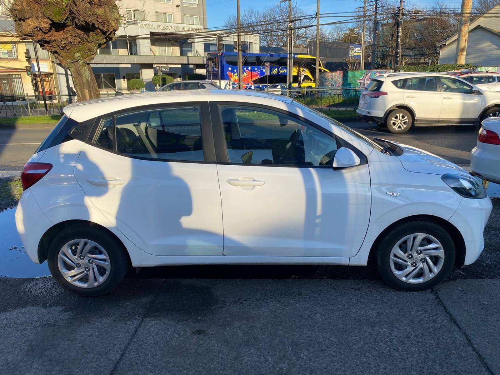 Hyundai Grand I10 1.2 Plus 4x2 Hb Mt 5p 2023 - Foto 2 de 4