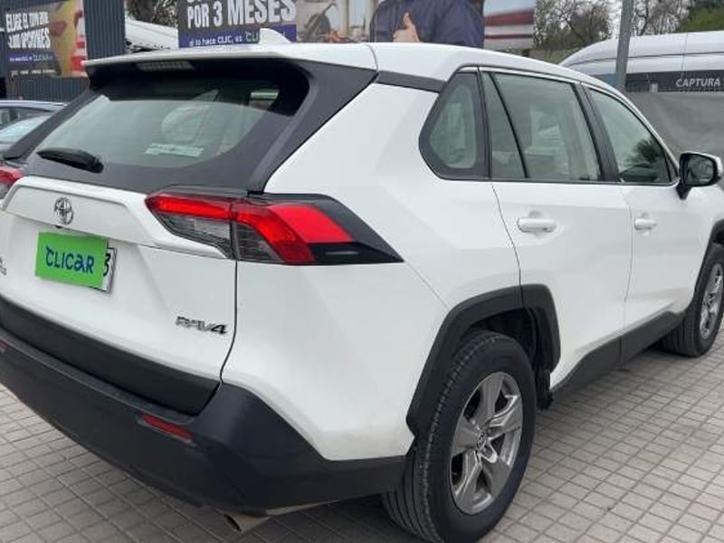 Toyota Rav 4 2.0 Le 4x2 Cvt At 5p 2023 - Imagen 4 de 5