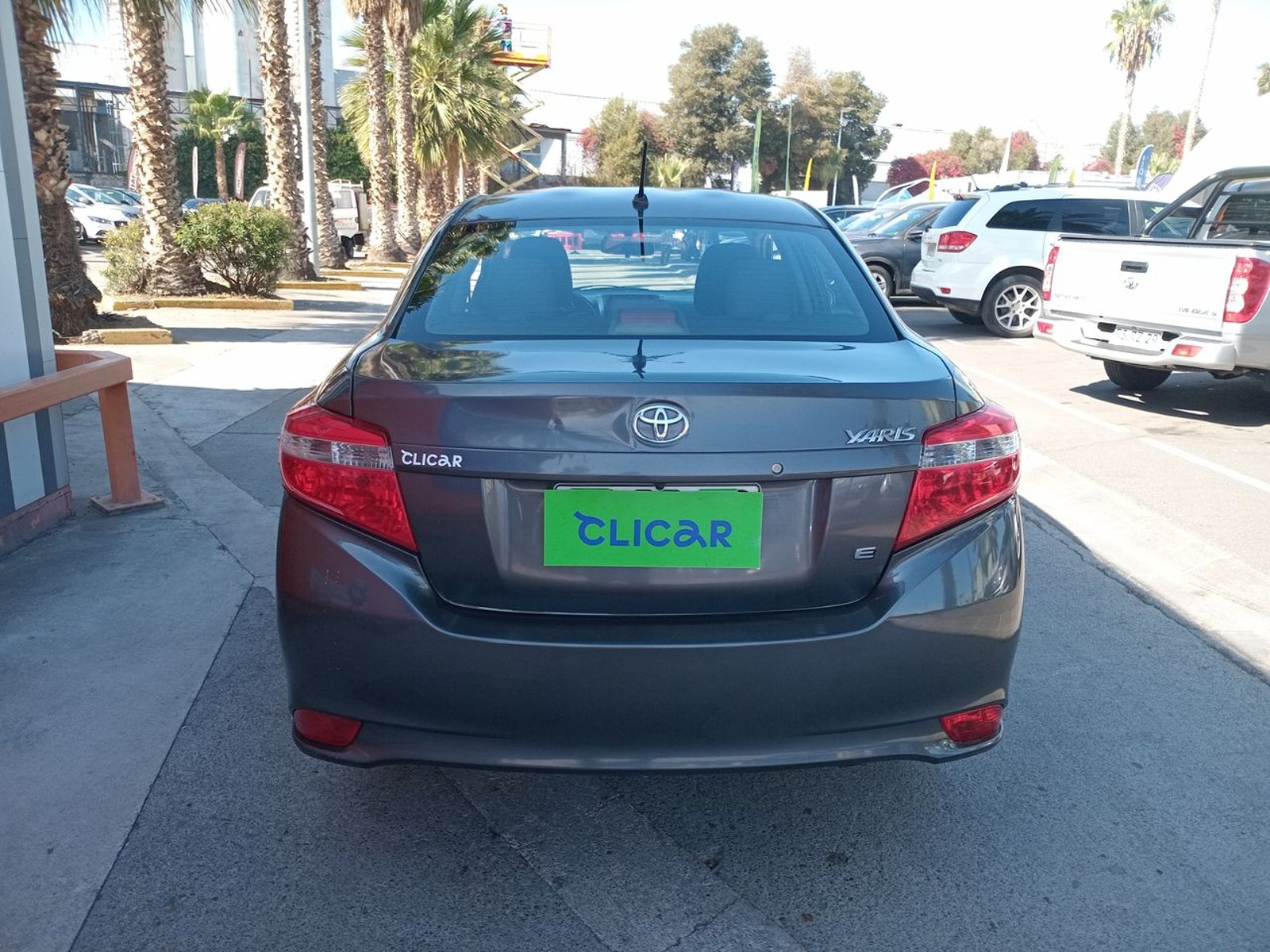 Toyota Yaris 1.5 Gli E 4x2 At 4p 2017 - Imagen 6 de 8