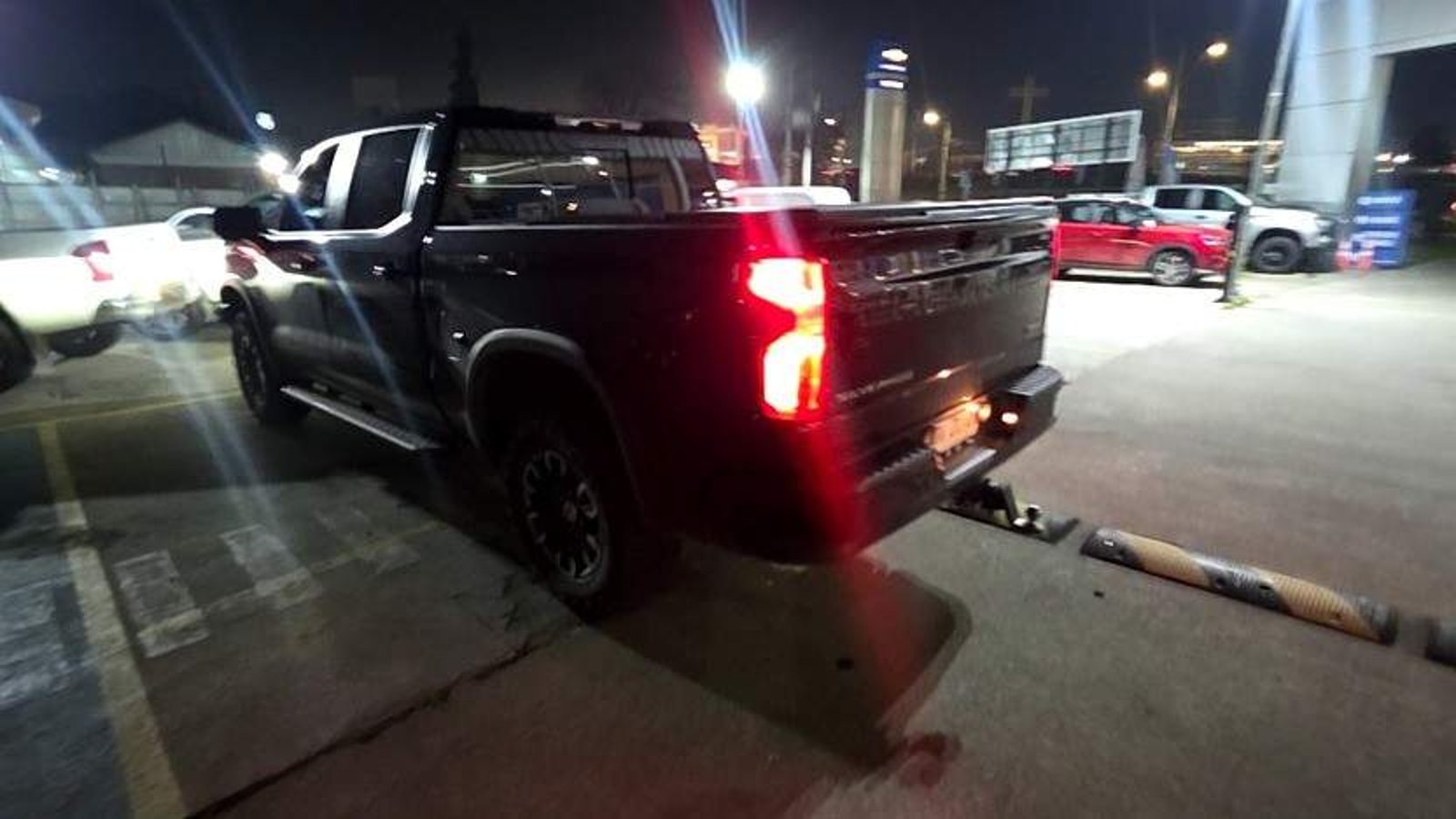 Chevrolet Silverado 6.2 Zr2 R 4x4 At 4p 2025 - Imagen 7 de 8