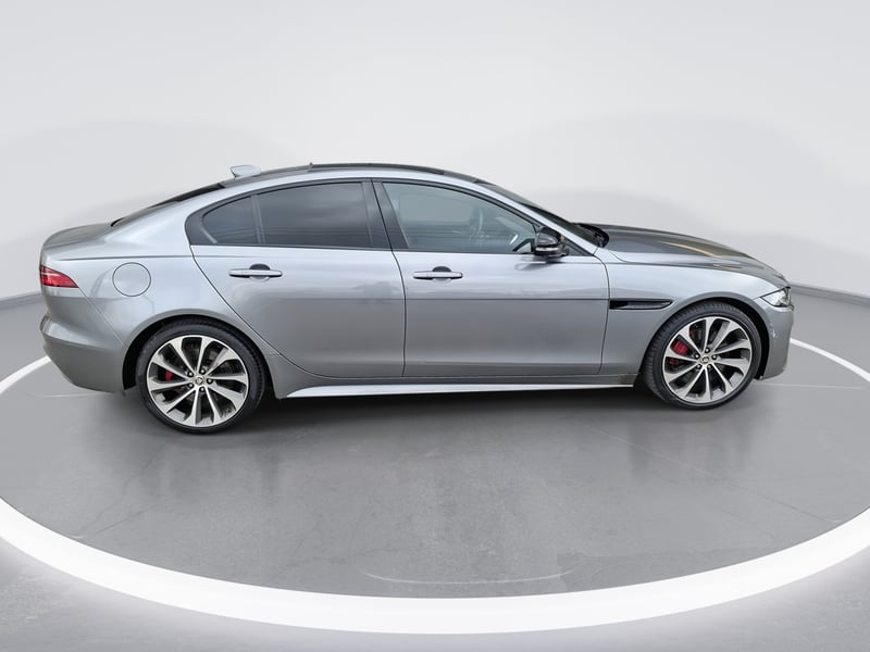 Jaguar Xe 2.0 R Dynamic S Rwd 4x2 250hp At 4p 2024 - Imagen 8 de 8