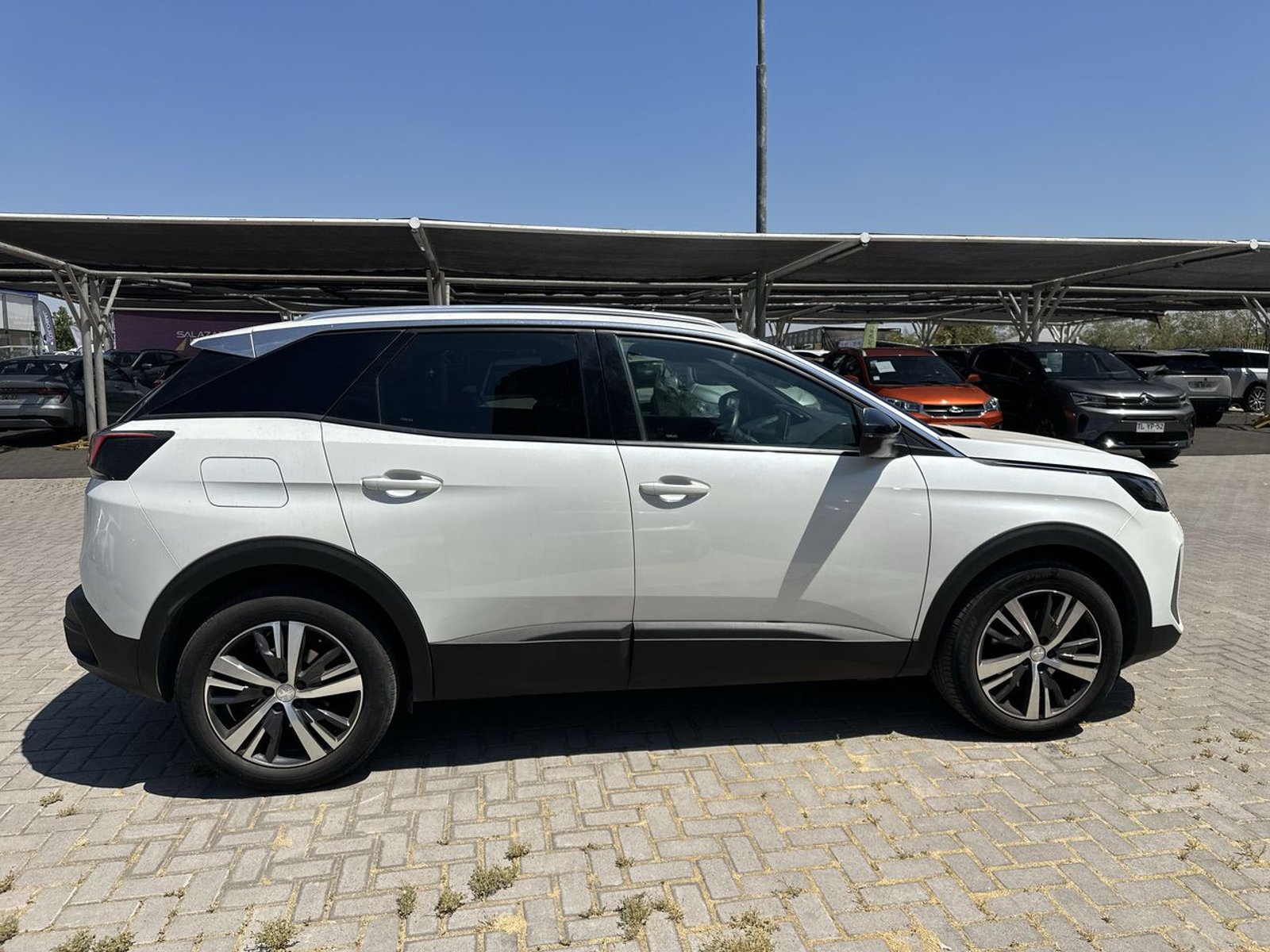 Peugeot 3008 1.2 Active Pack Puretech 130 4x2 Mt6 5p 2024 - Imagen 8 de 8