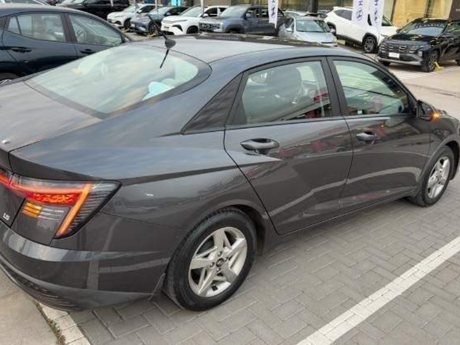 Hyundai Accent 1.5 Plus 4x2 Mt 4p 2024 - Foto 4 de 5