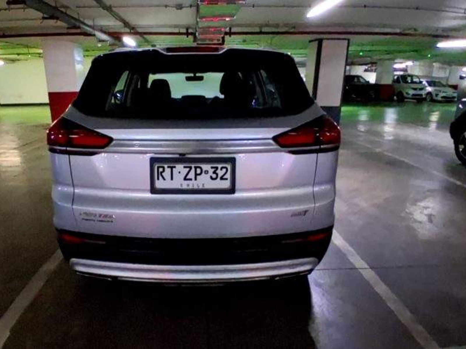 Geely Azkarra 1.5t Comfort 4x2 6at 5p 2022 - Foto 5 de 5