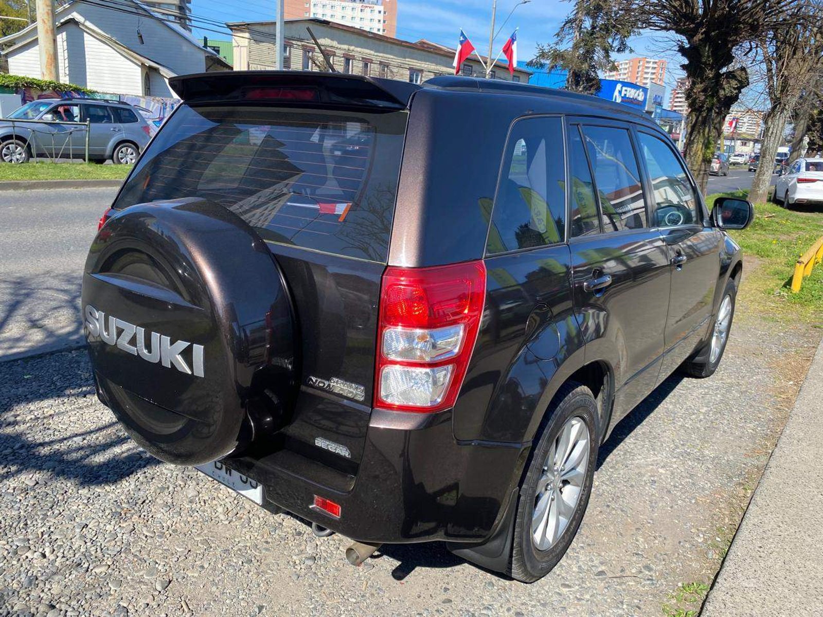 Suzuki Grand Nomade 2.4 Glx Sport 4wd E4 Mt 5p 2019 - Foto 4 de 5
