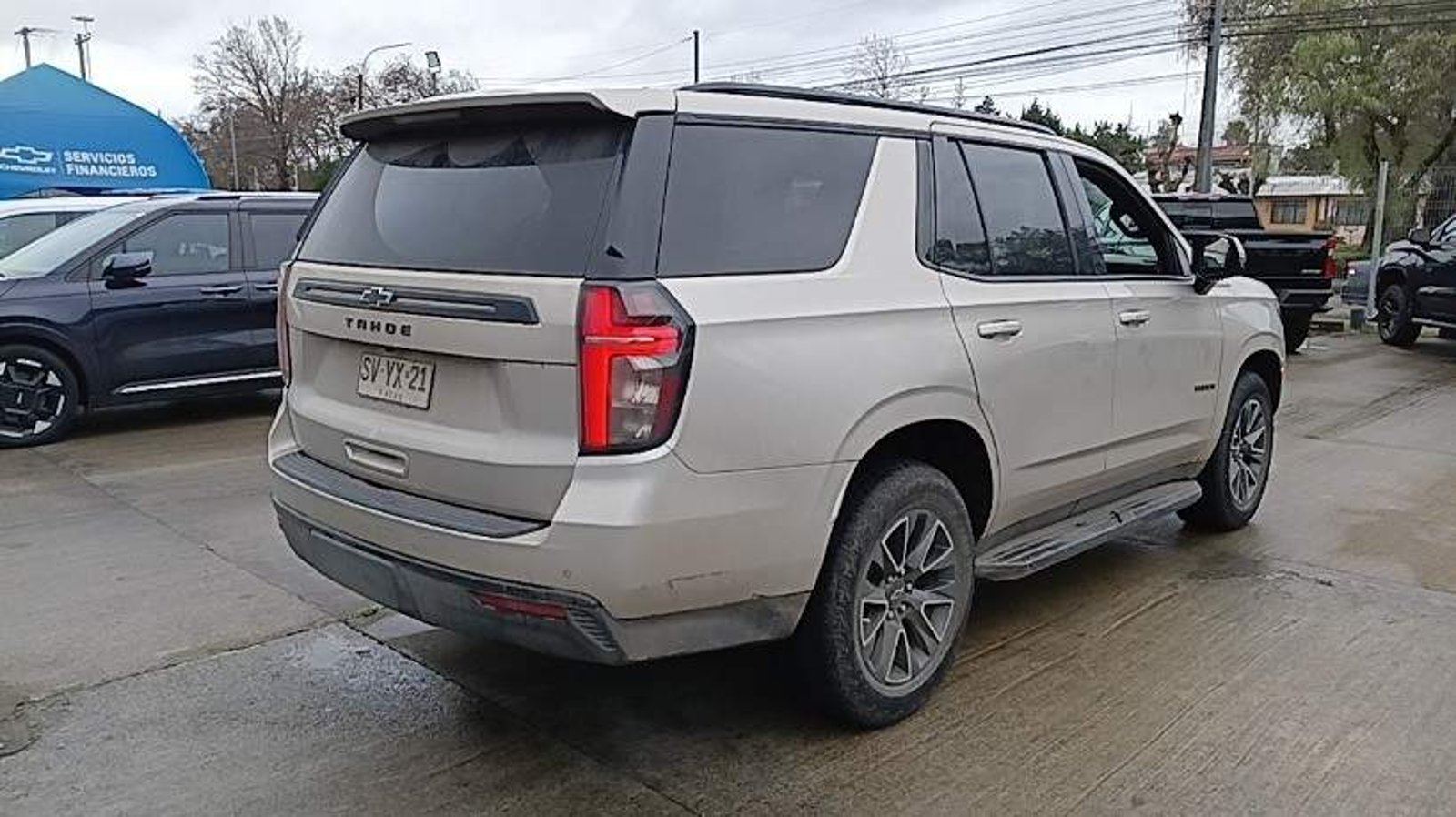 Chevrolet Tahoe 5.3 Z71 4x4 At 5p 2023 - Imagen 4 de 5