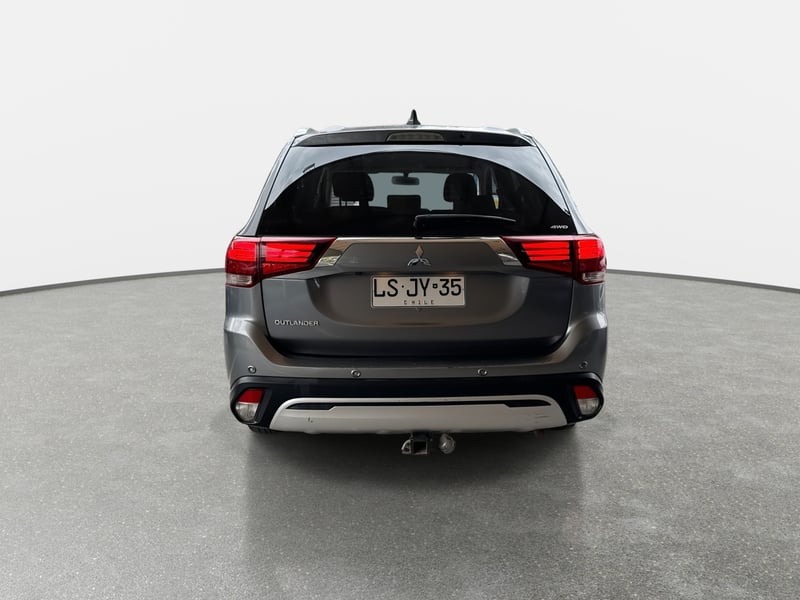 Mitsubishi Outlander 2.4 Glx 4x4 At 5p 2020 - Imagen 6 de 8