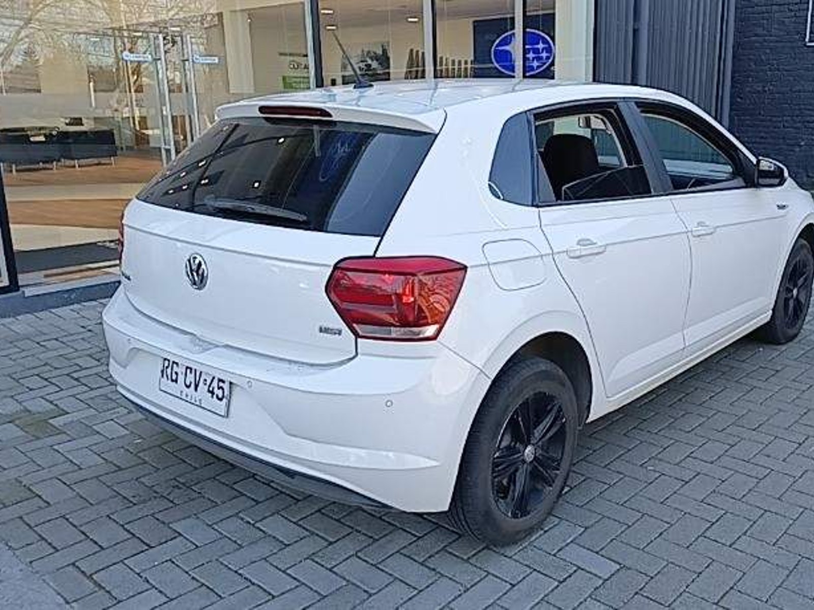 Volkswagen Polo 1.6 Comfortline 4x2 Mt5 5p 2021 - Foto 4 de 5