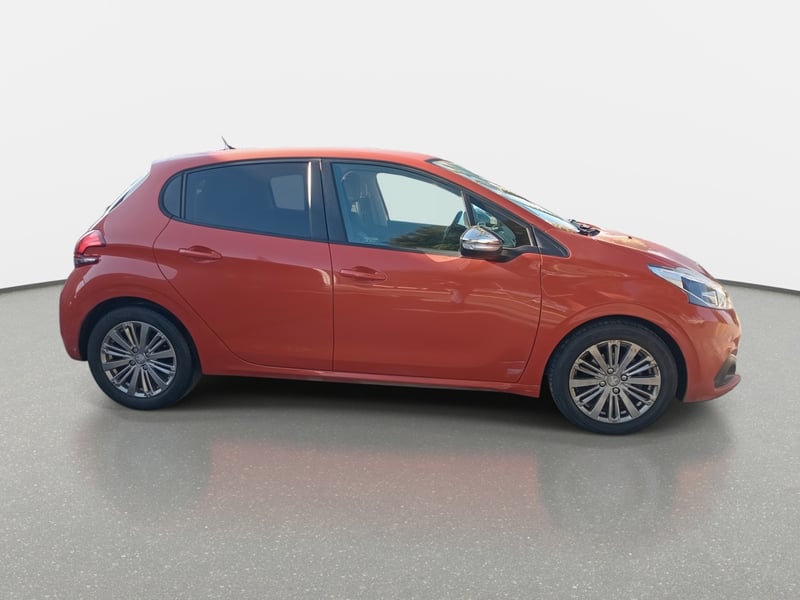Peugeot 208 1.2 Signature Puretech 4x2 82 Mt5 5p 2020 - Imagen 8 de 8