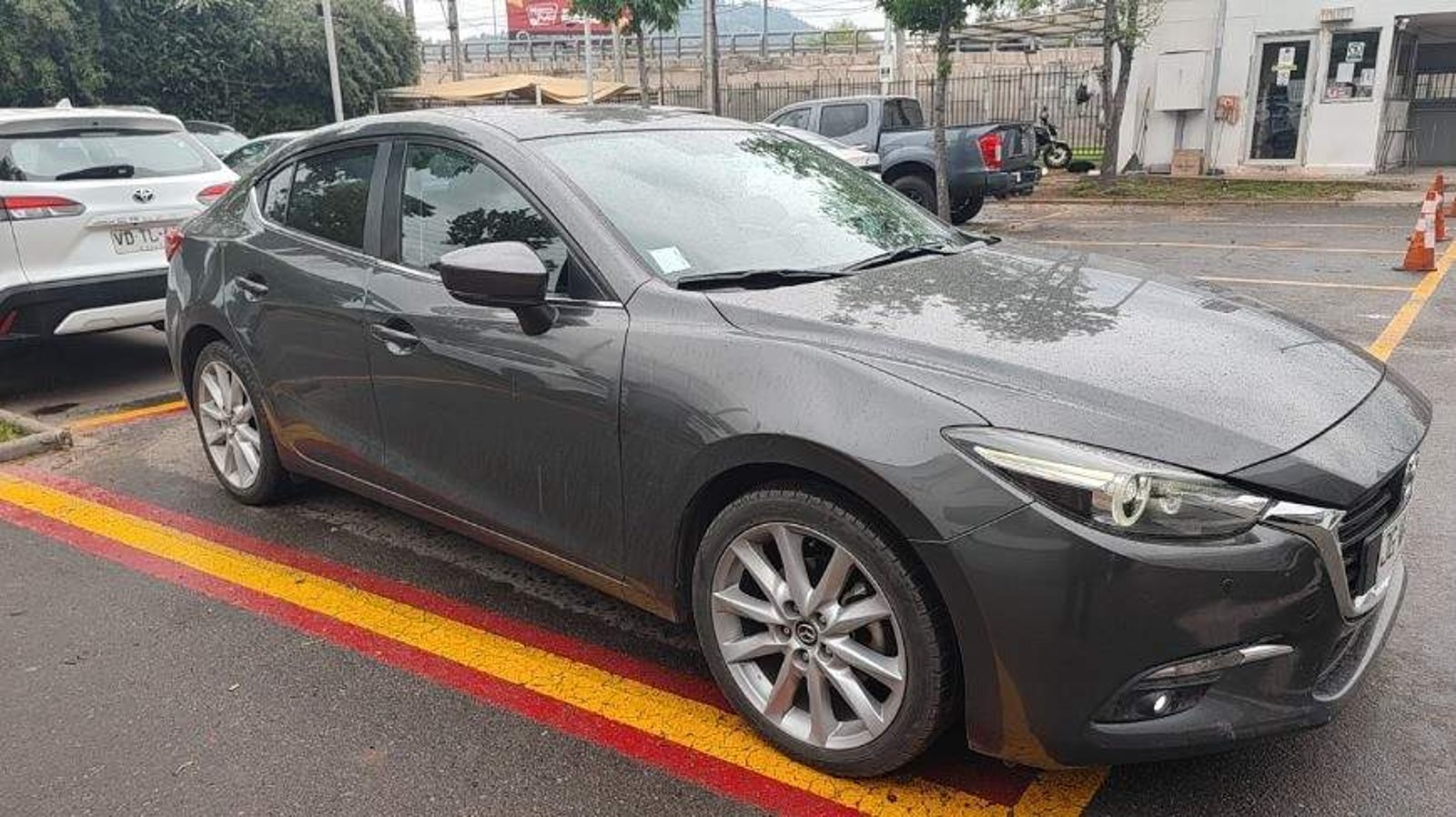 Mazda 3 2.5 Gt 4x2 Sdn Sr Audio Bose C… 2017
