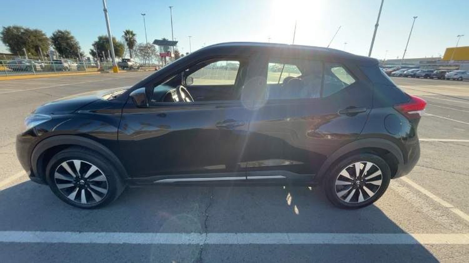 Nissan Kicks 1.6 Advance 4x2 Mt 5p 2017 - Imagen 8 de 8