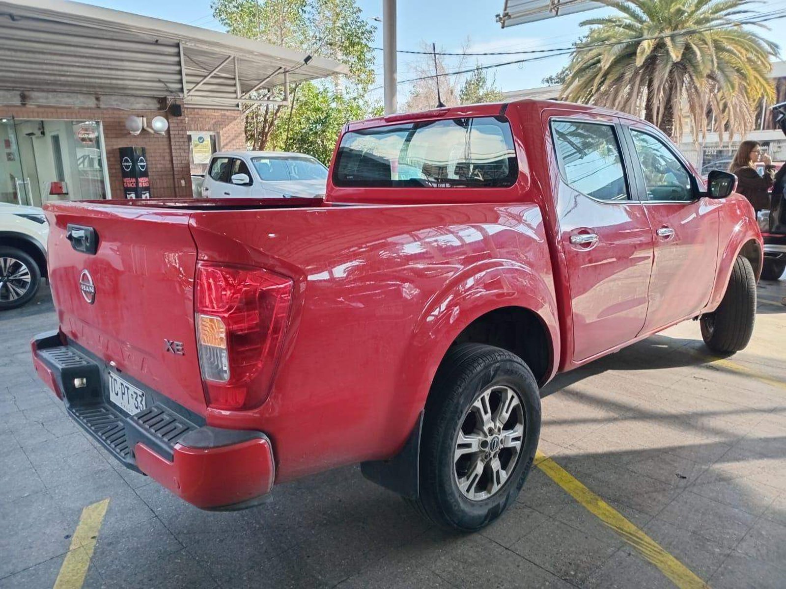 Nissan Navara 2.3d Xe Diesel 4x2 Dob.cab. Mt 4p 2024 - Foto 4 de 5