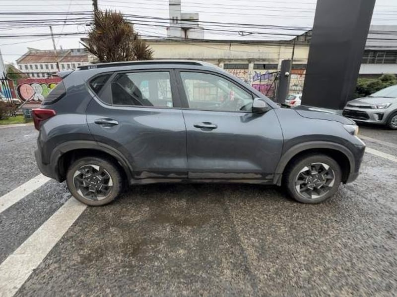 Kia Sonet 1.5 Ex 4x2 6mt 5p 2024 - Imagen 3 de 5