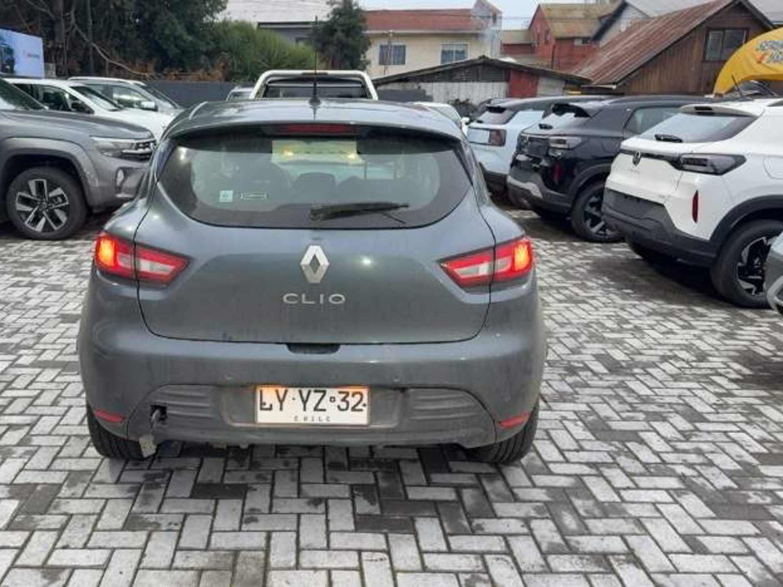 Renault Clio 0.9t Expression 4x2 Hb Mt 5p 2020 - Foto 5 de 5