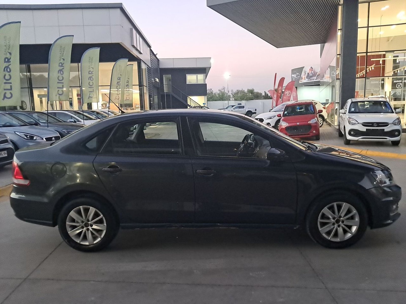 Volkswagen Polo 1.6 Nb Highline Mt5 4p 2018 - Imagen 8 de 8