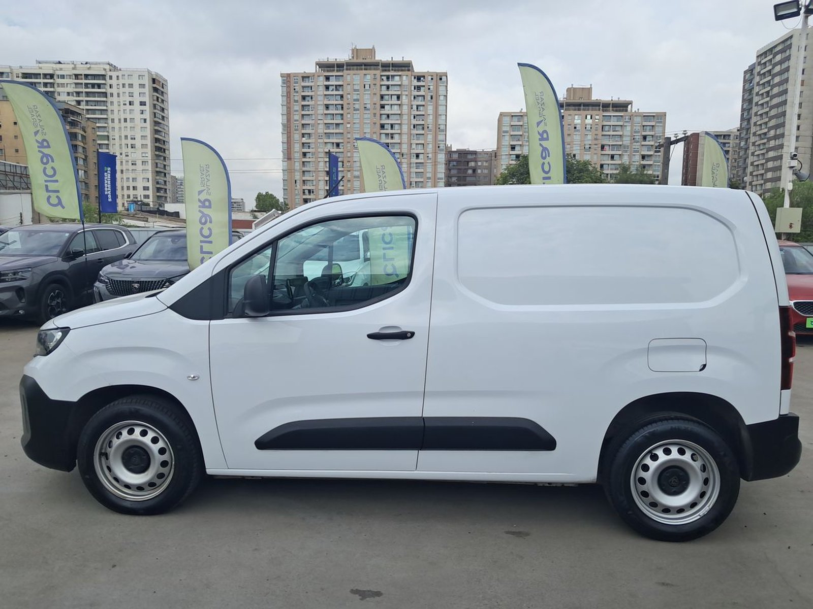 Peugeot Partner 1.5 Mca L1 Hdi Diesel 100hp 4x2 Mt 5p 2026 - Foto 4 de 8