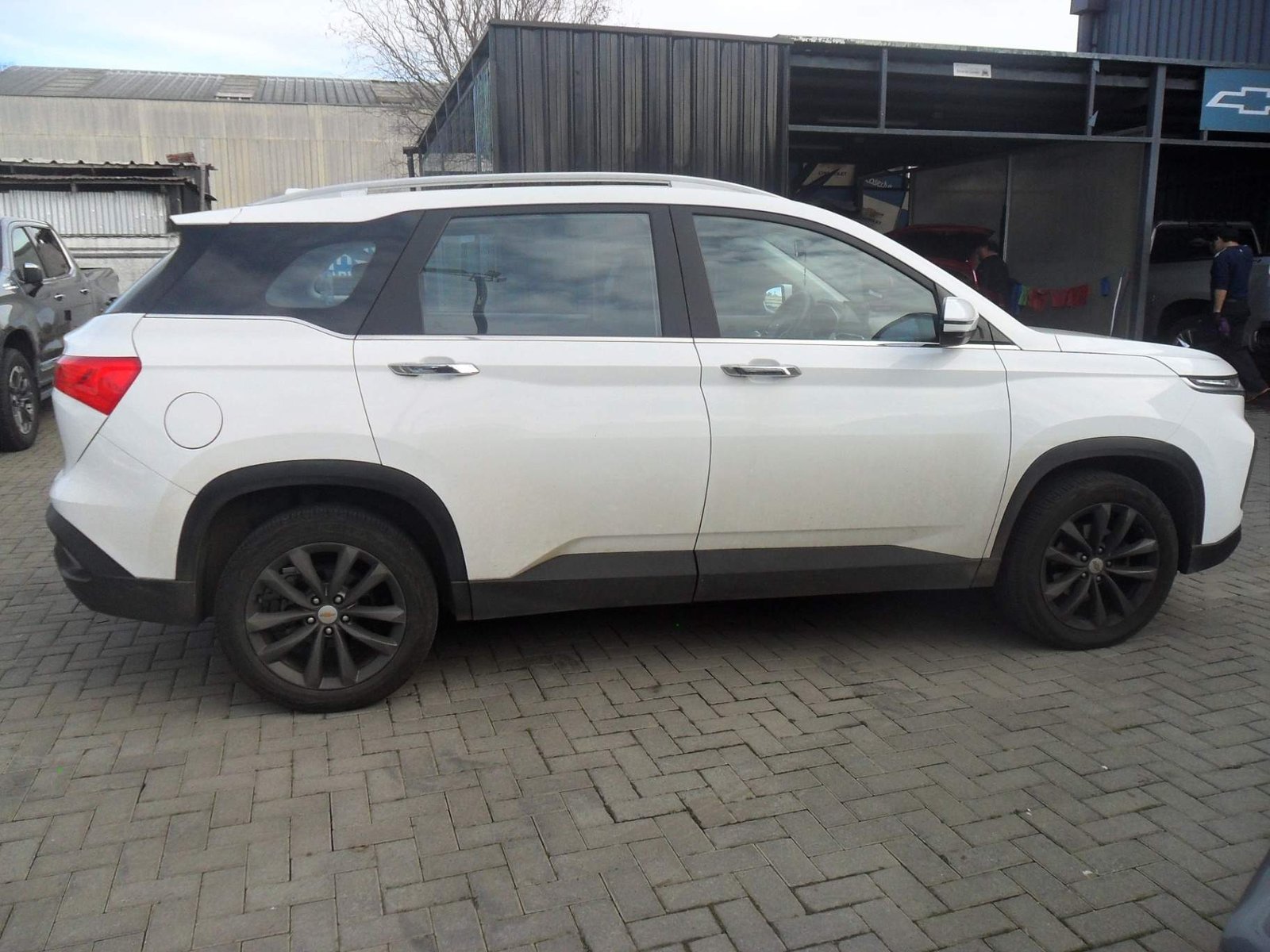 Chevrolet Captiva 1.5t Ltz Fwd Mt 5p 2023 - Imagen 3 de 5