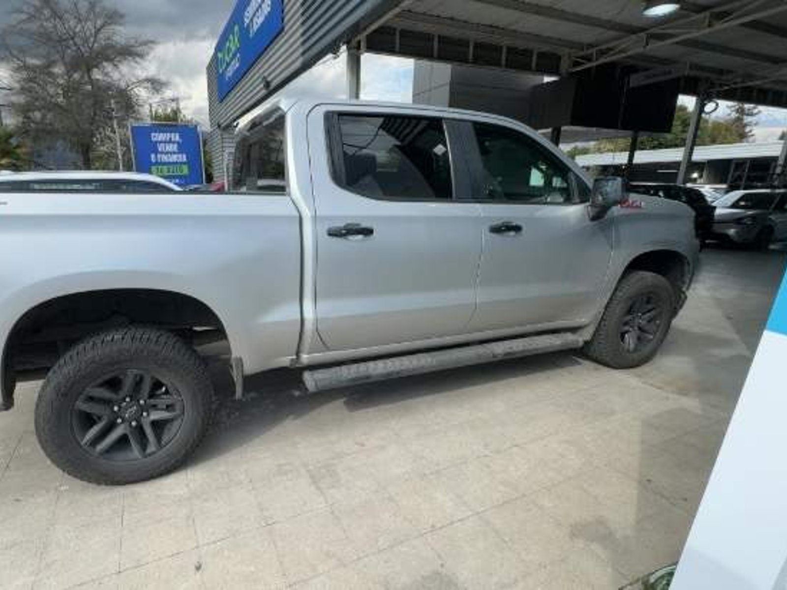 Chevrolet Silverado 5.3 Lt Trailboss 4wd Z71 At 4p 2019 - Foto 3 de 5