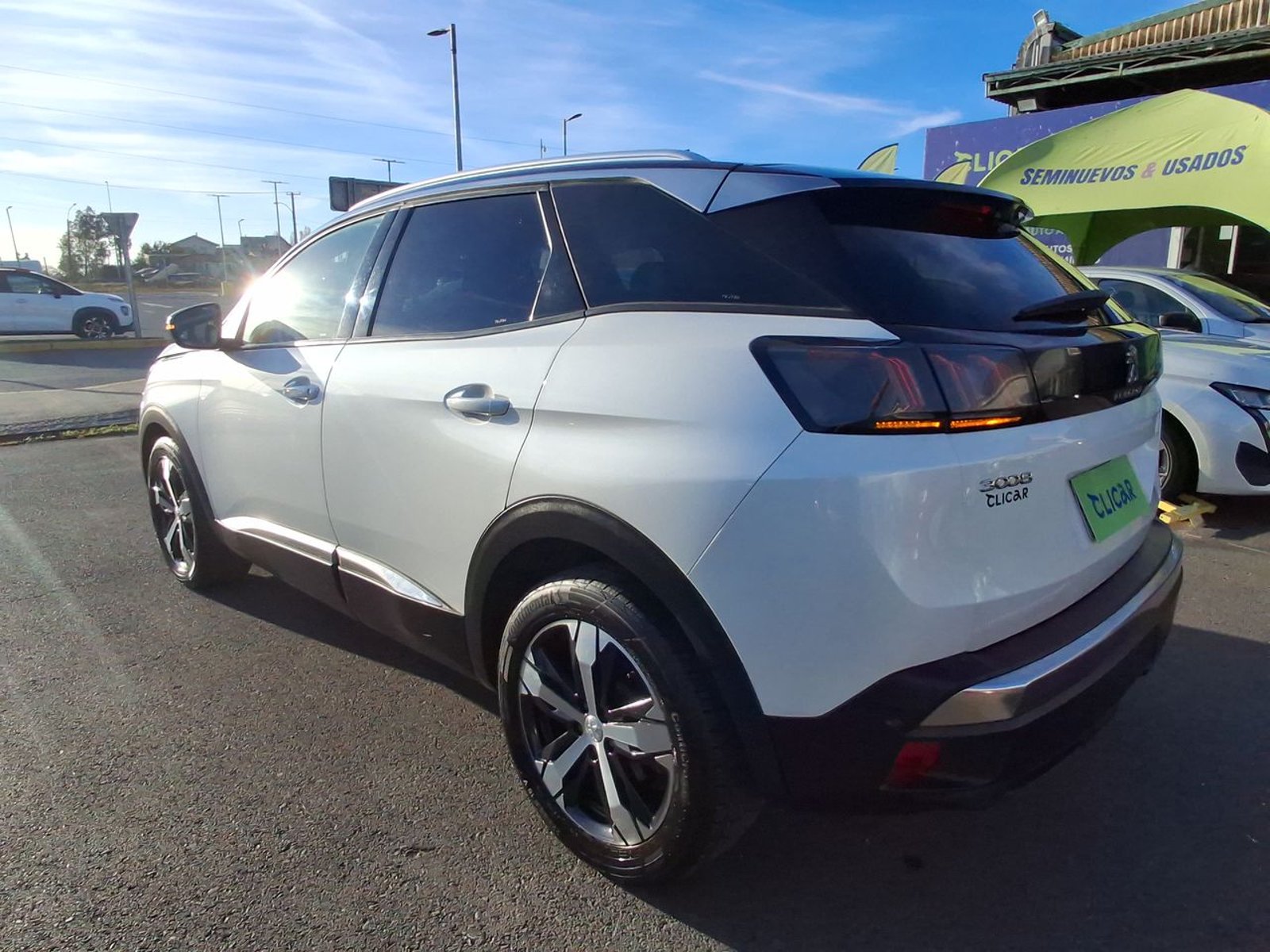 Peugeot 3008 1.5 Allure Pack Bluehdi 130 4x2 Eat8 5p 2024 - Foto 5 de 8