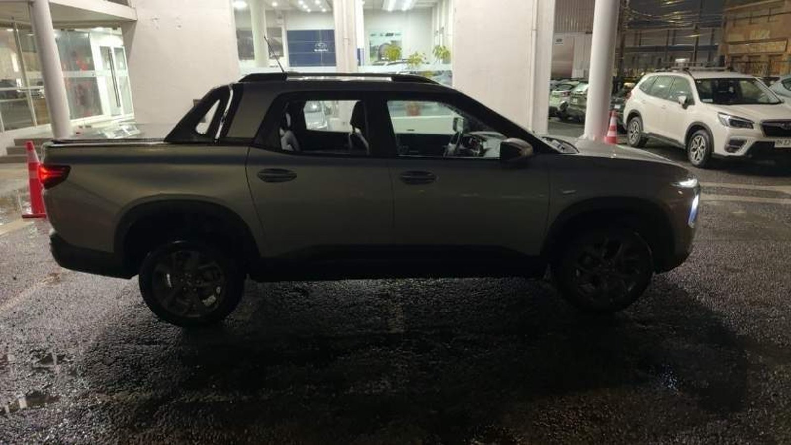 Chevrolet Montana 1.2t Premier 4x2 At 4p 2023 - Imagen 3 de 5