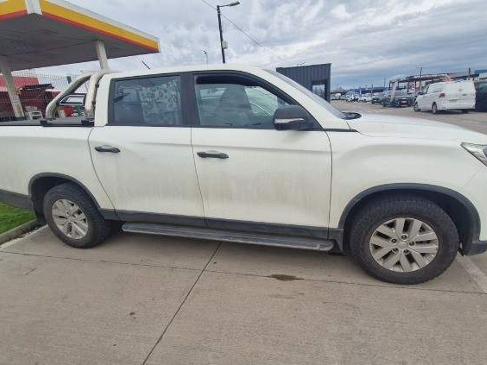 SsangYong Musso 2.2 Grand Glx Td Diesel 2wd Mt6 4p 2022 - Foto 2 de 4