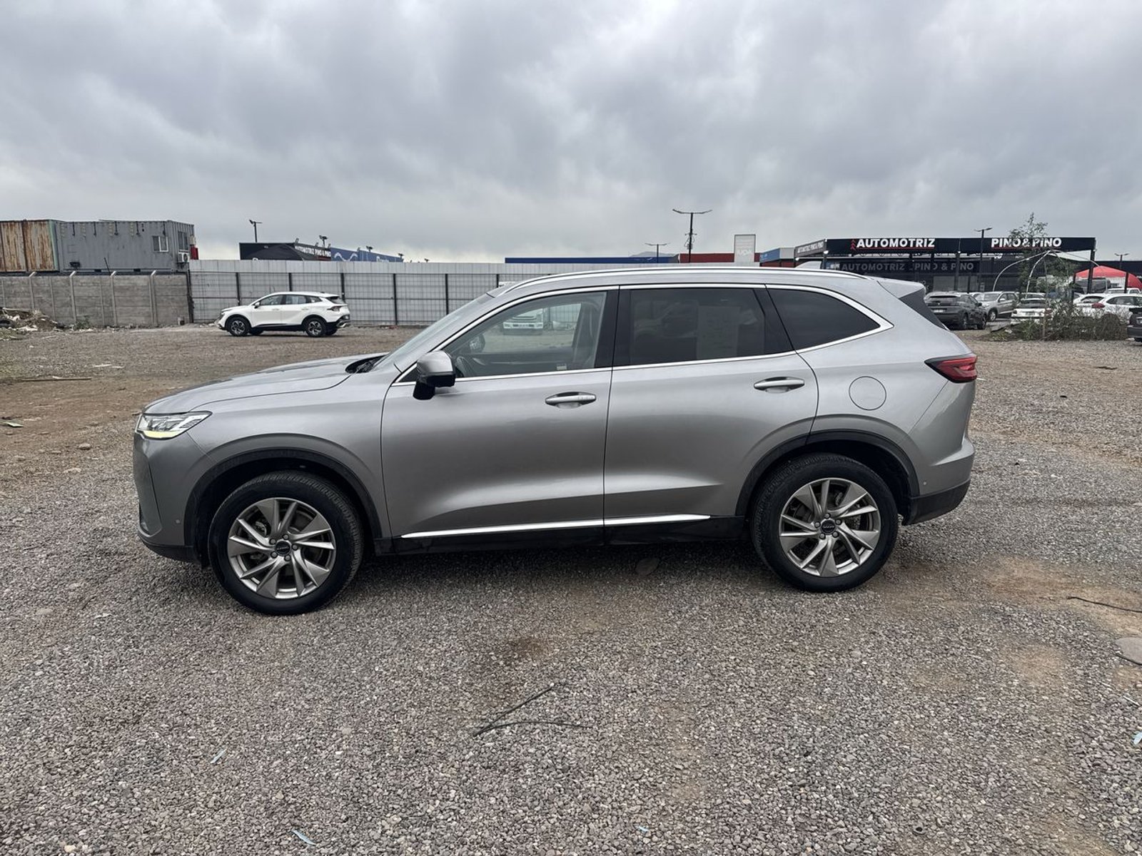 Haval H6 2.0 Deluxe 4x2 At 5p 2023 - Foto 4 de 7