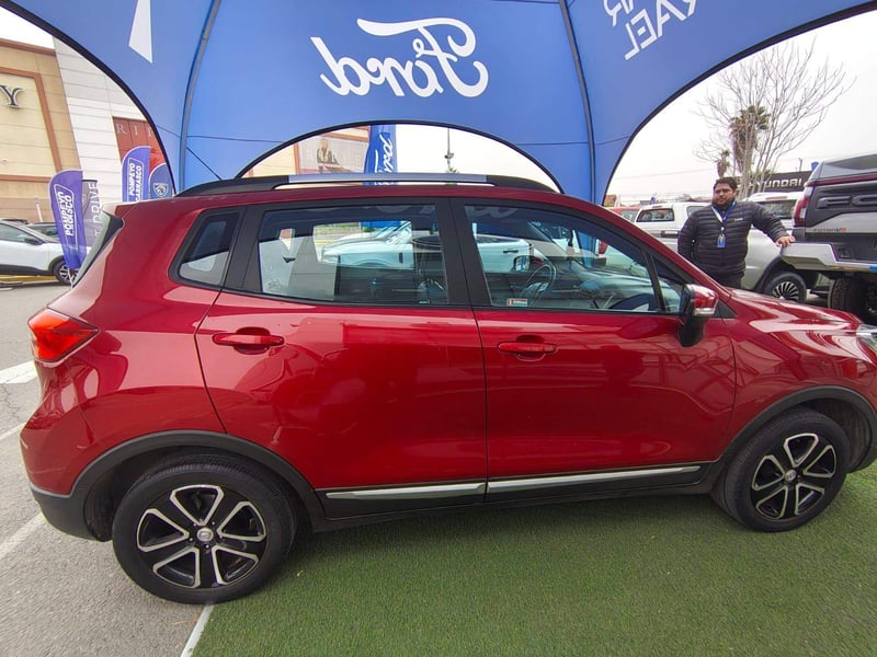 Changan Cs15 1.5 Luxury 4x2 Mt 5p 2018 - Imagen 3 de 5