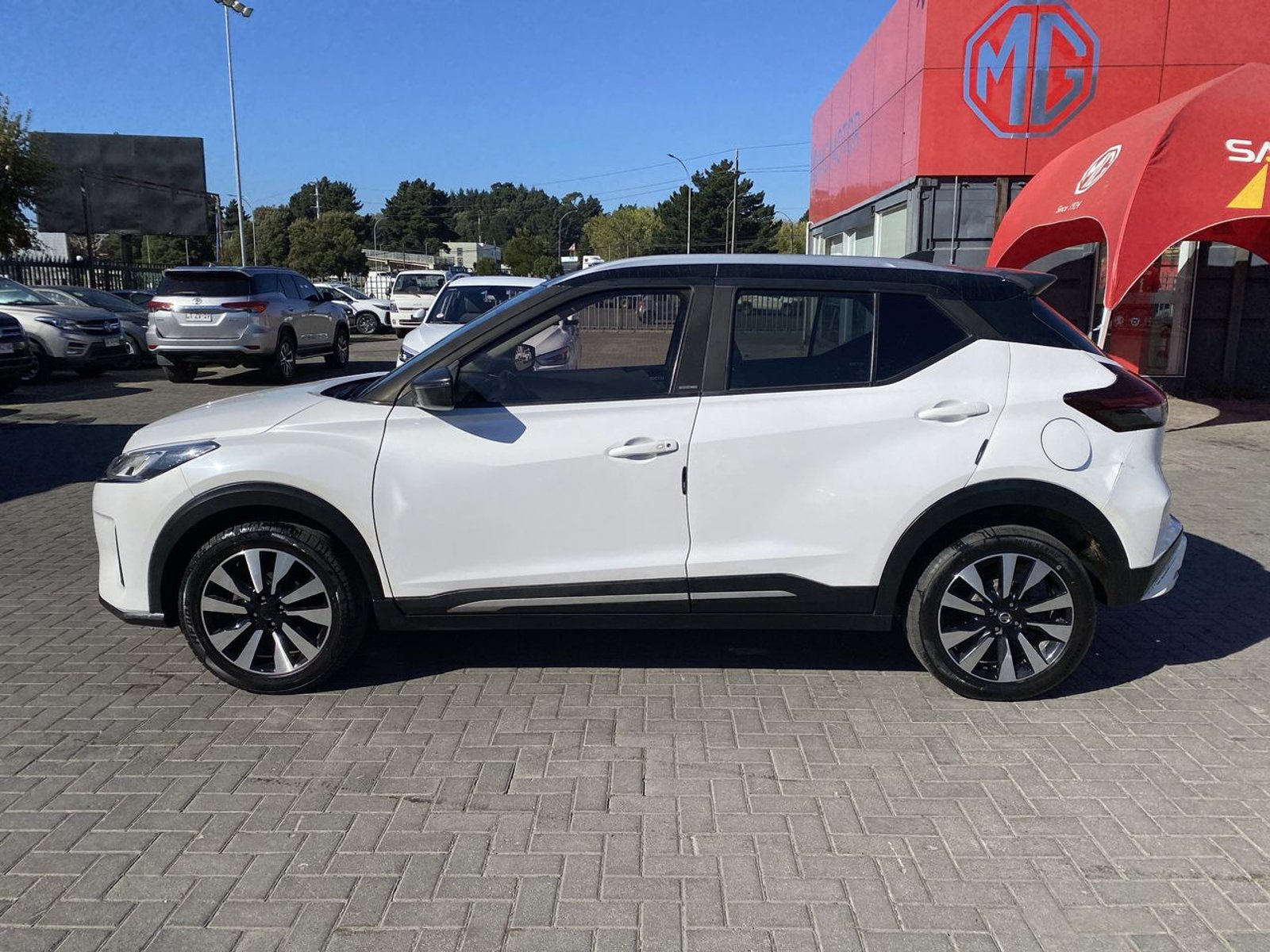 Nissan Kicks 1.6 Advance Mt 5p 2021 - Foto 4 de 8