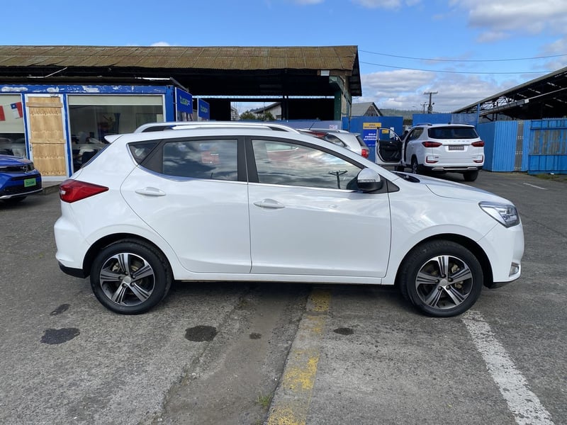JAC Js2 1.5 Comfort Smart 4x2 Mt 5p 2023 - Imagen 8 de 8