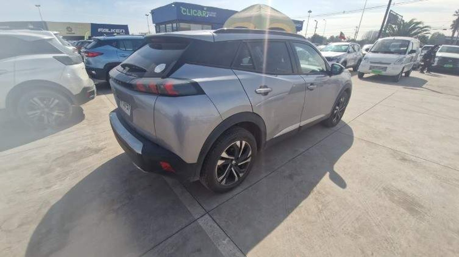 Peugeot 2008 1.2 Allure Puretech 4x2 130 At 5p 2021 - Imagen 4 de 5