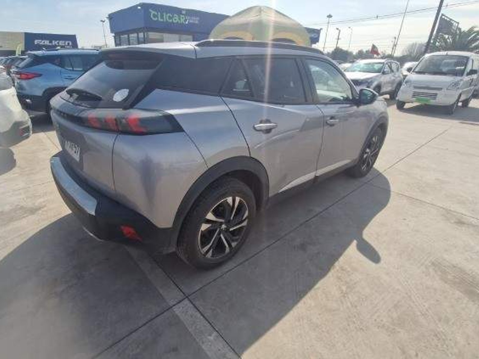 Peugeot 2008 1.2 Allure Puretech 4x2 130 At 5p 2021 - Foto 4 de 5