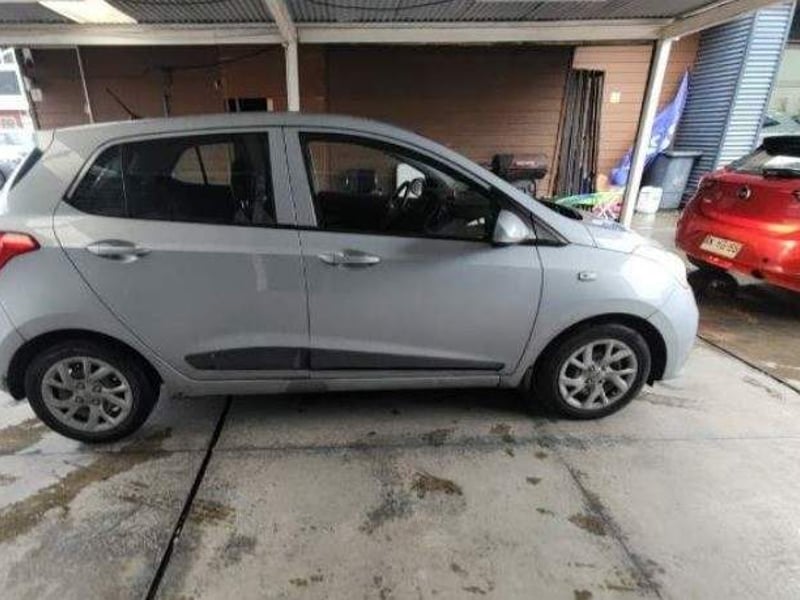Hyundai Grand I10 1.2 Gls 4x2 Hb Ac 2ab Mt 5p 2020 - Imagen 3 de 5