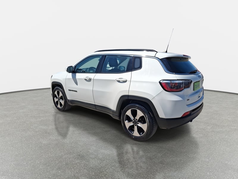 Jeep Compass 2.4 Longitude 4x2 Radio 8.4 9at 5p 2019 - Imagen 5 de 8