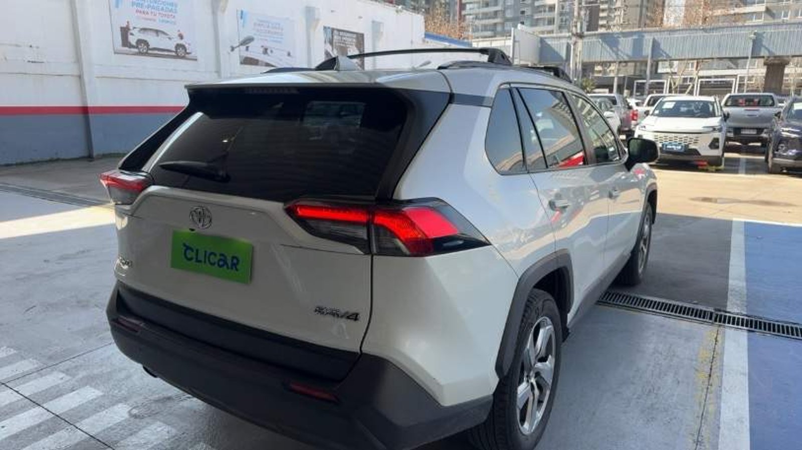 Toyota Rav 4 2.0 Xle 4x2 Cvt At 5p 2020 - Imagen 4 de 5