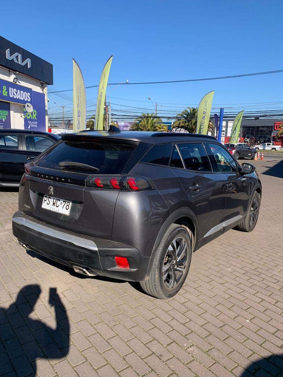Peugeot 2008 1.2 Allure Puretech 4x2 130 Mt 5p 2021 - Foto 4 de 5