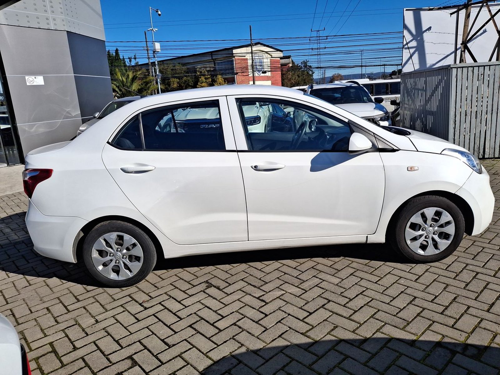 Hyundai Grand I10 1.2l Gl 4x2 Ac 2ab 5mt 4p 2019 - Imagen 8 de 8