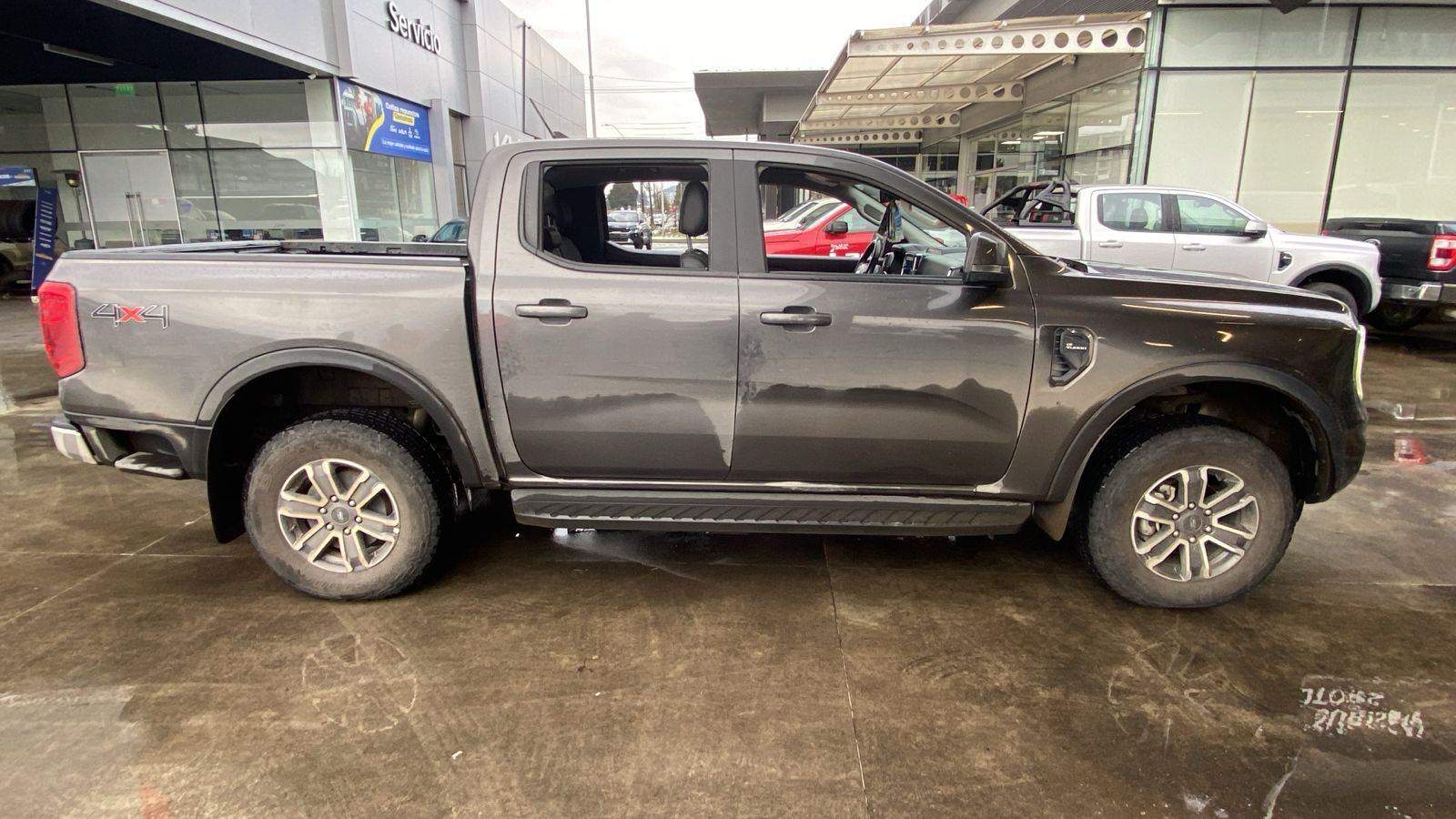 Ford Ranger 2.0 Xlt Diesel 4x4 Dob. Cab. Mt 4p 2025 - Foto 3 de 8