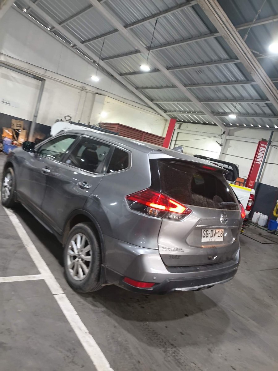 Nissan X-trail 2.5 Sense 4x2 3row Cvt At 5p 2023 - Imagen 7 de 8