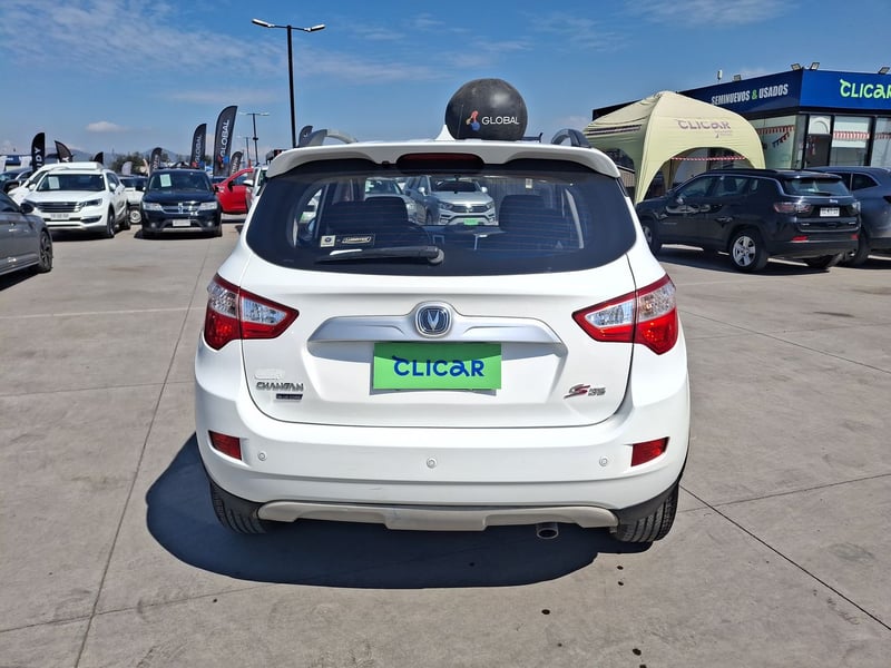 Changan Cs35 1.6 Confort Nav 4x2 Mt 5p 2017 - Imagen 6 de 8